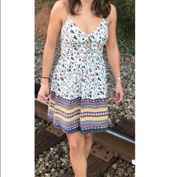 Abercrombie and Fitch Floral Dress - Picture 1 of 5